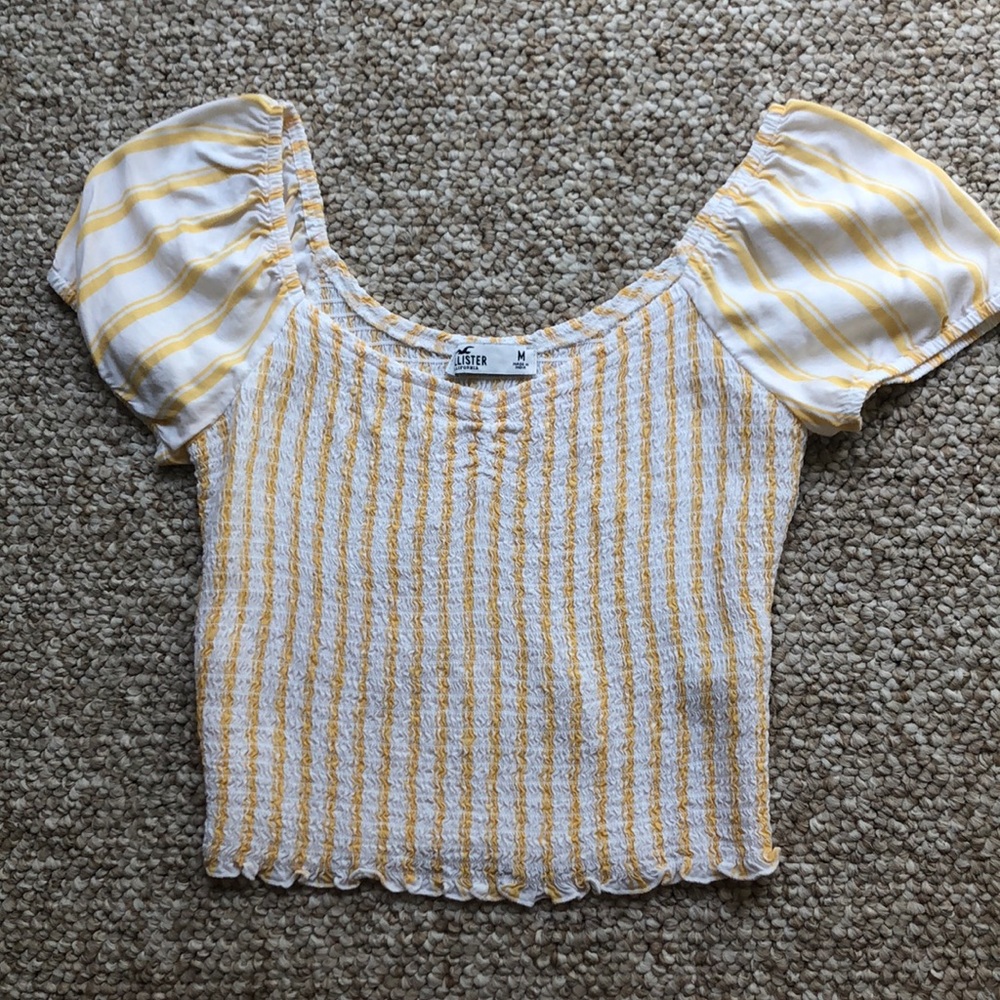 White/Yellow scrunched crop top